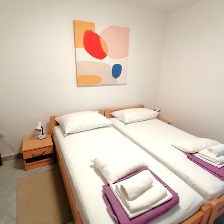 Apartments Miha Krk Town Extérieur photo