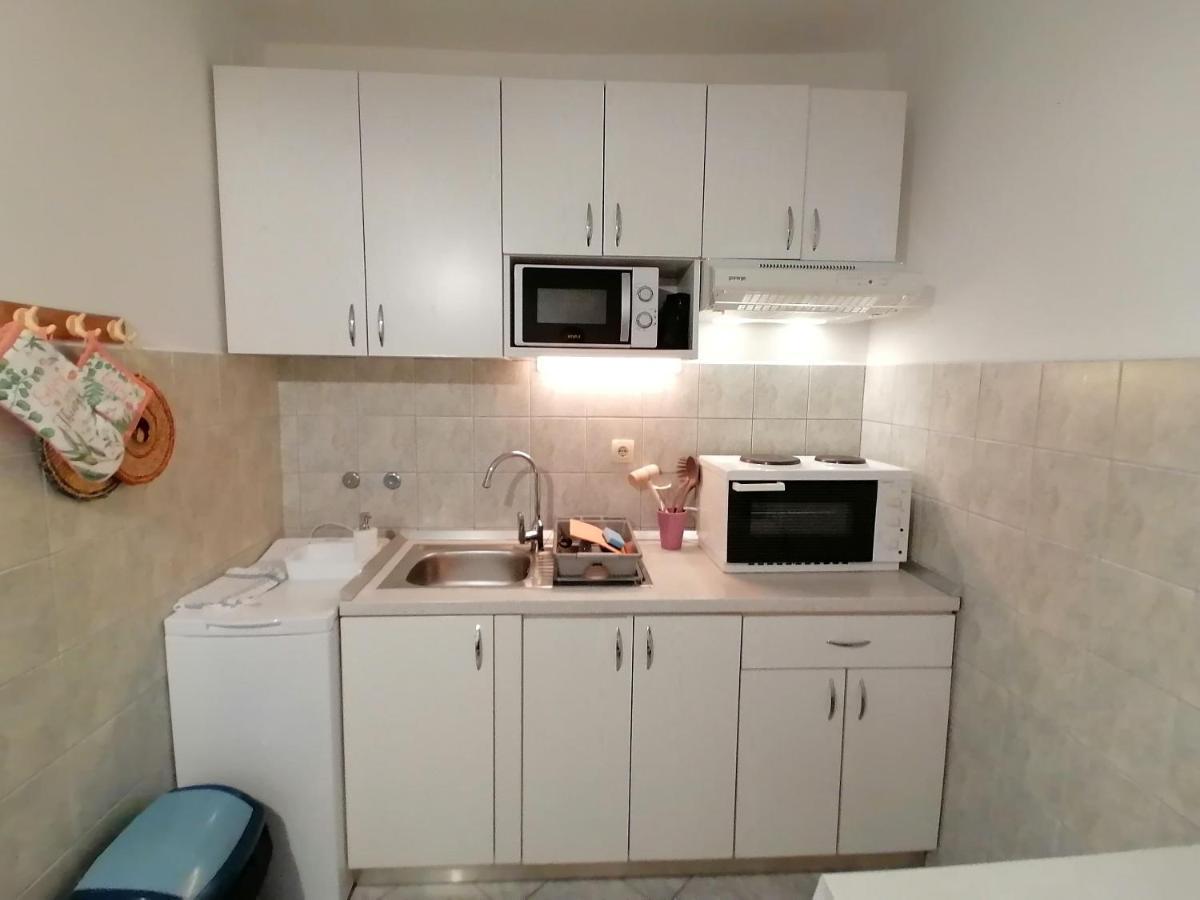 Apartments Miha Krk Town Extérieur photo