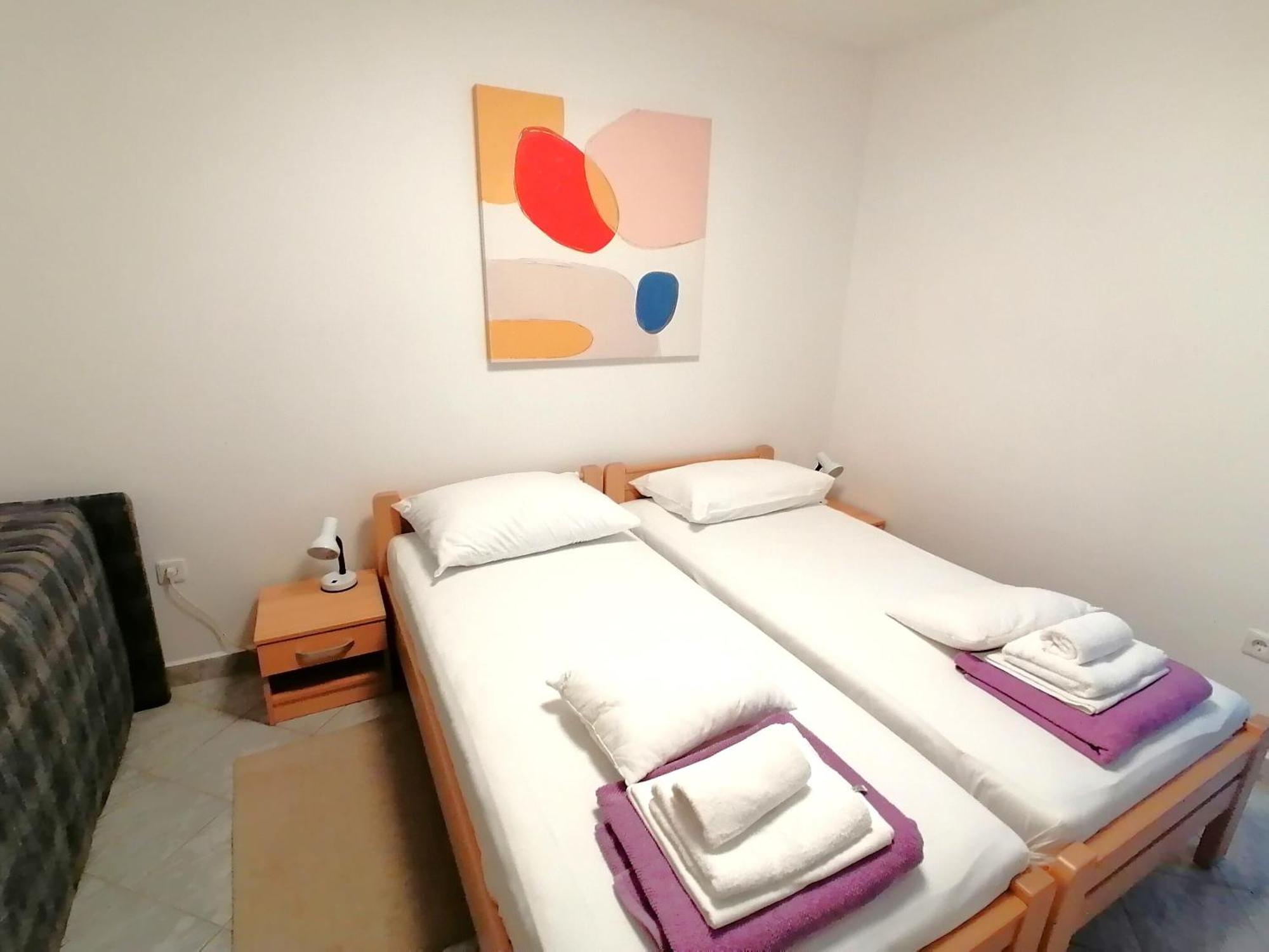 Apartments Miha Krk Town Extérieur photo