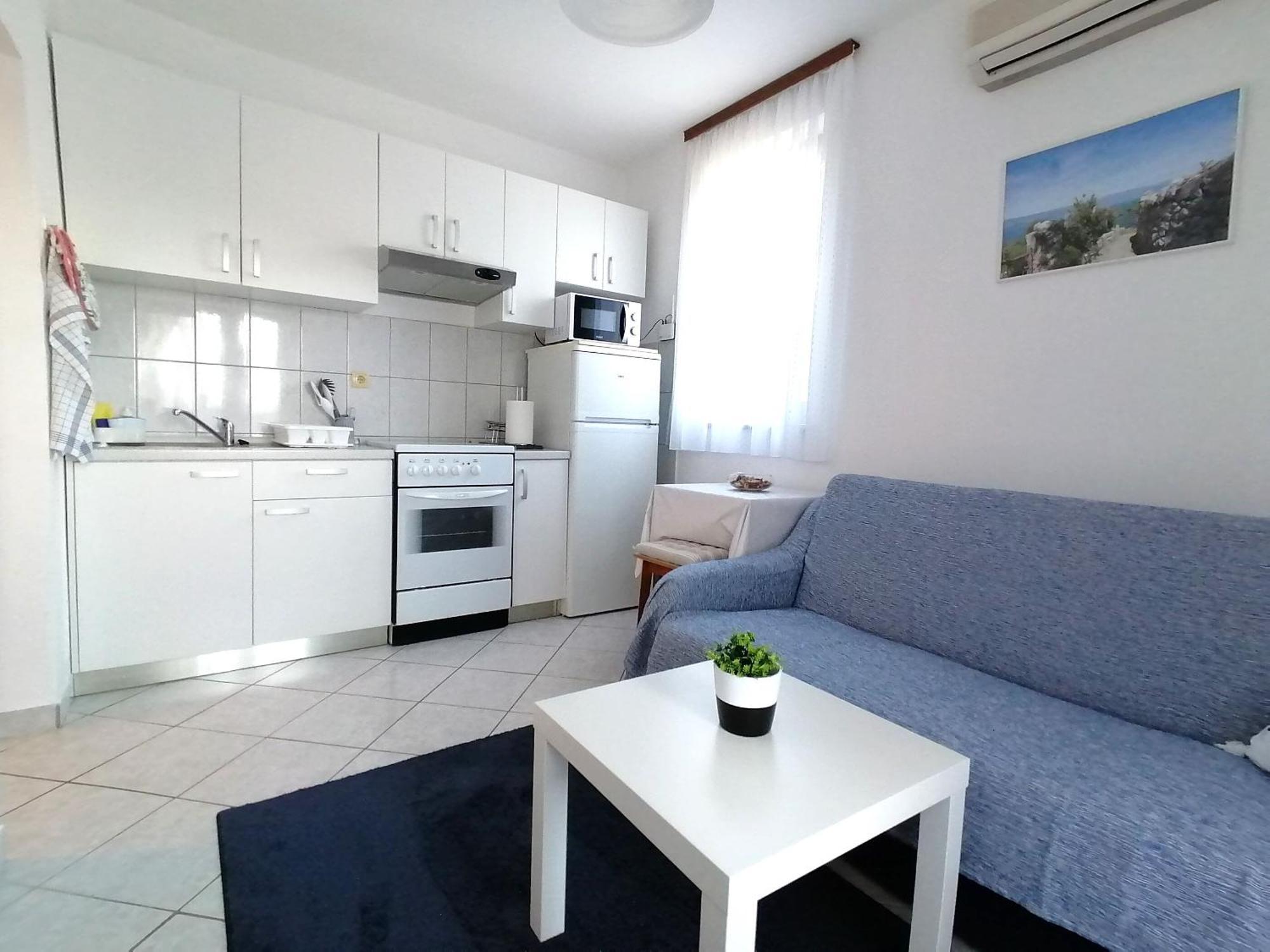 Apartments Miha Krk Town Extérieur photo